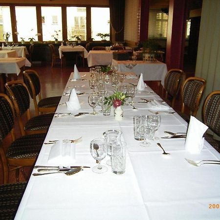 Hotel Restaurant Braas Esch-sur-Sure Bagian luar foto