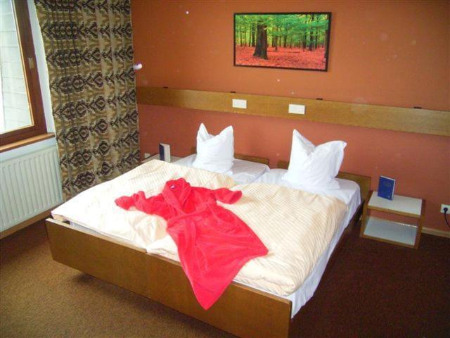 Hotel Restaurant Braas Esch-sur-Sure Bagian luar foto